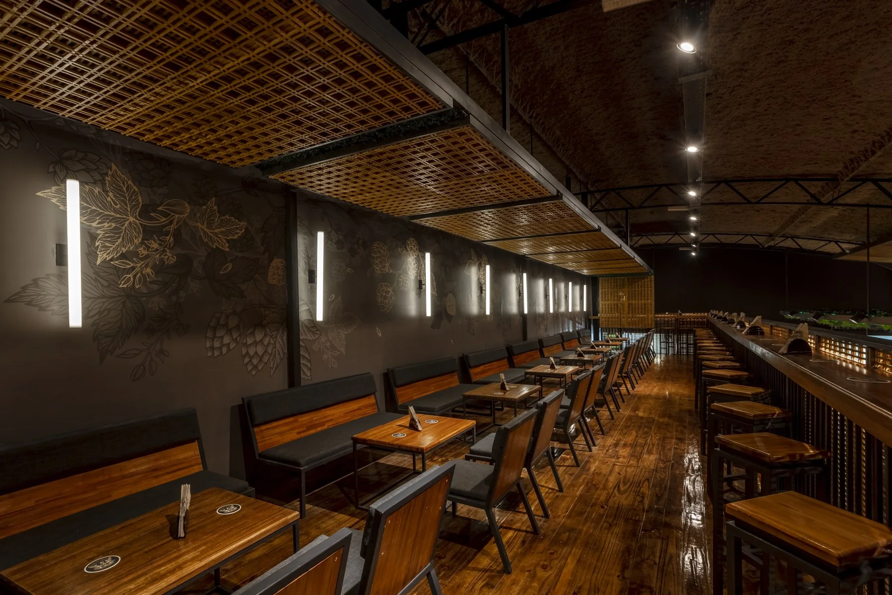 The Nim Bar — foto 2