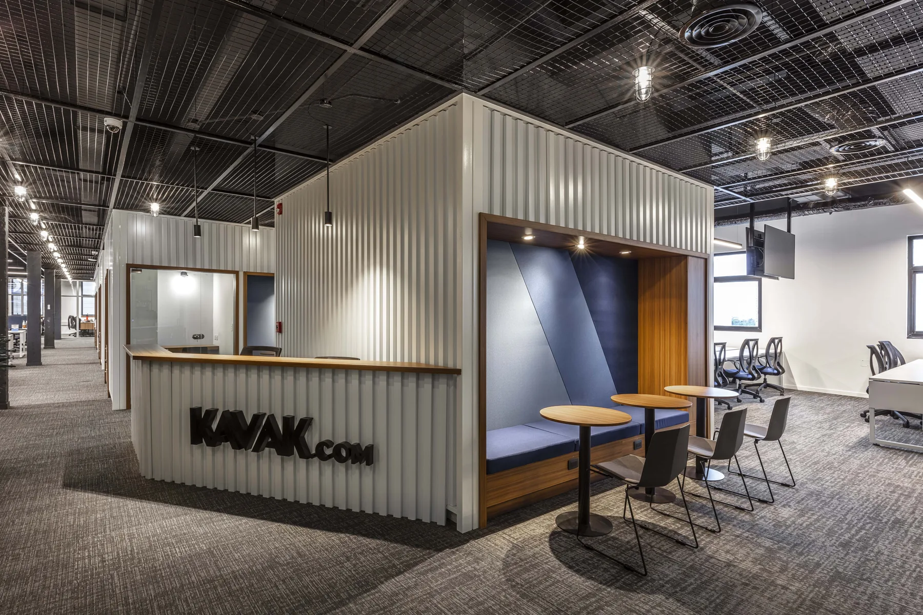 Contemporary Interior Design by Braun Publishing — image 2
