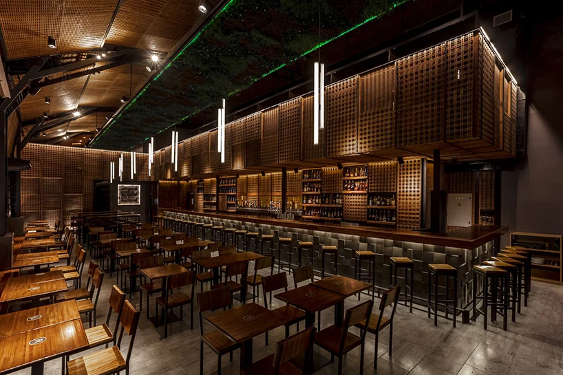 The Nim Bar, fotografía de Federico Kulekdjian — imagen 2