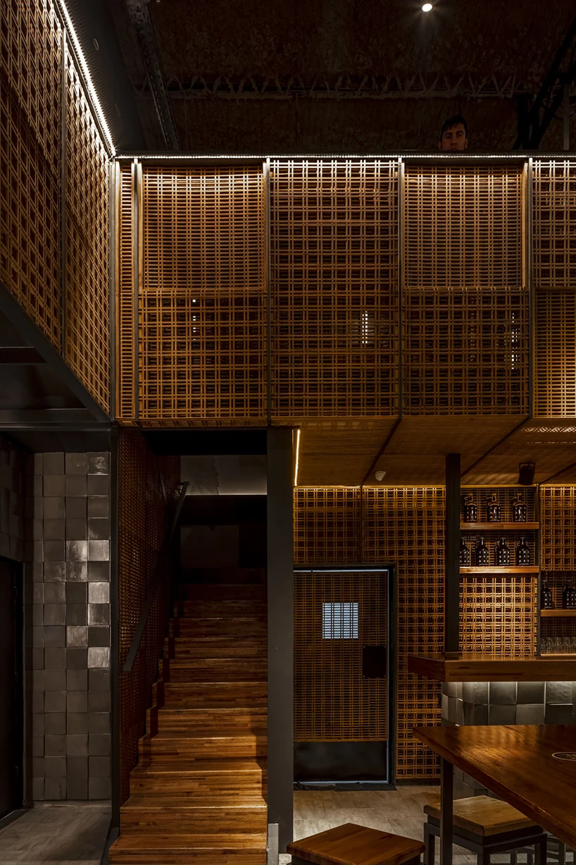 The Nim Bar, fotografía de Federico Kulekdjian — imagen 5